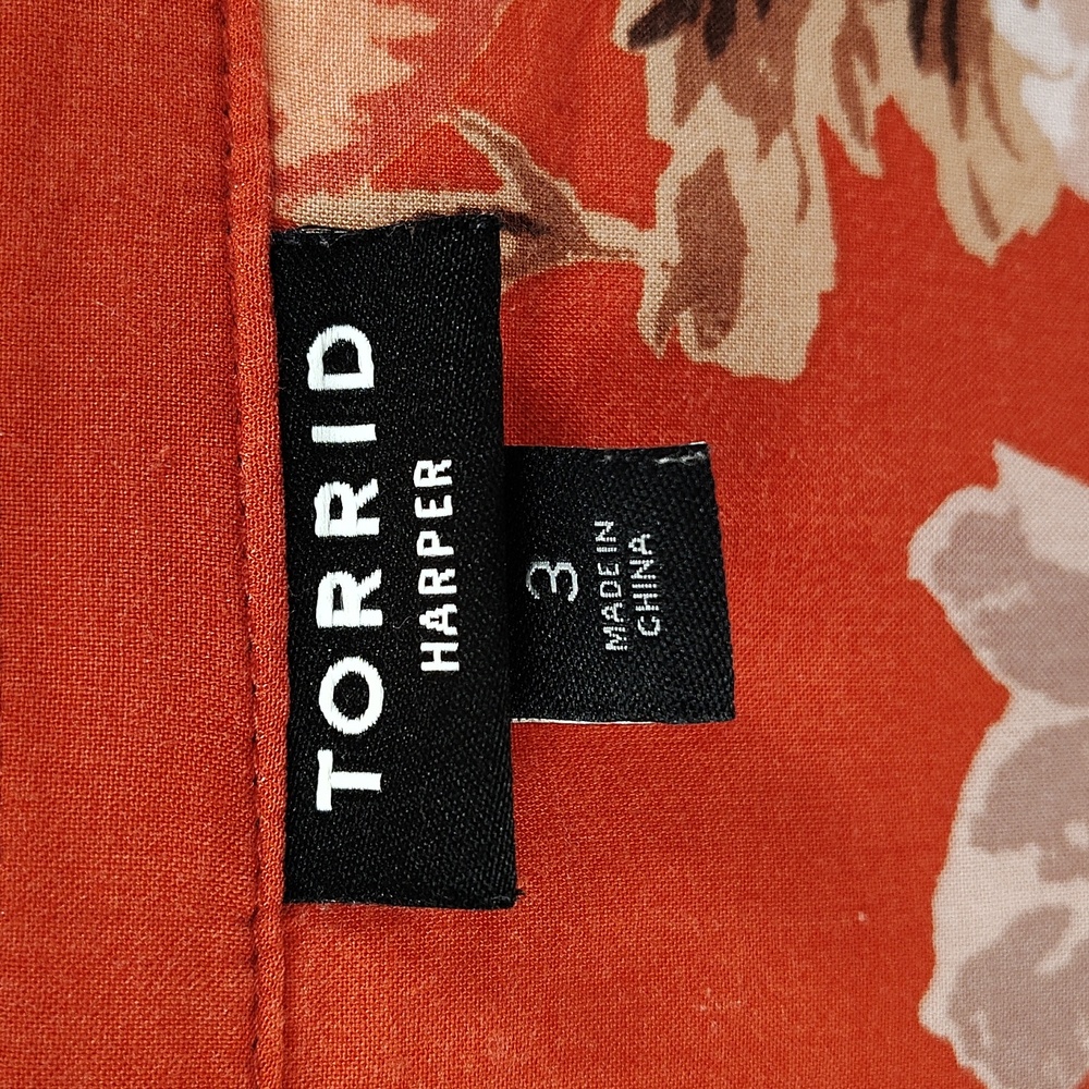 Torrid Harper Blouse Size 3X Dark Coral Floral 3/4 Sleeve Button Down - Picture 4 of 10
